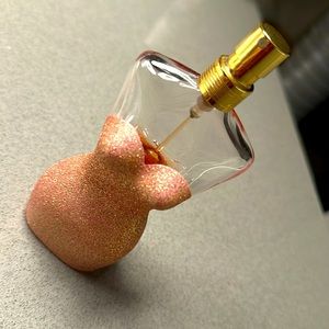 Jean Paul Gaultier Classique Pin up